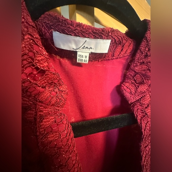 Chic Long Sleeve Lace Dress in Burgundy - Picture 2 of 4